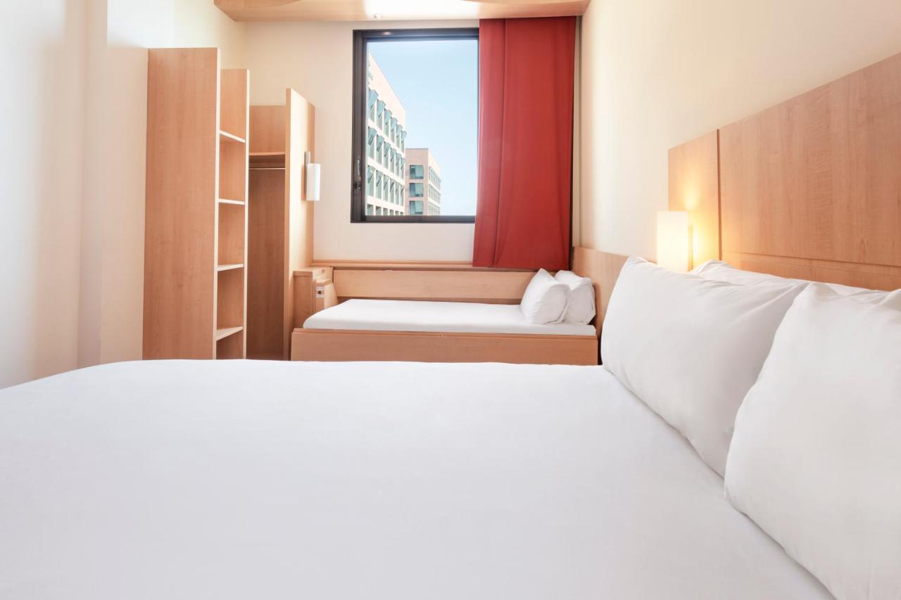 B&B Hotel Barcelona Mataro Bagian luar foto