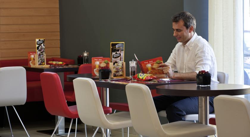 B&B Hotel Barcelona Mataro Bagian luar foto